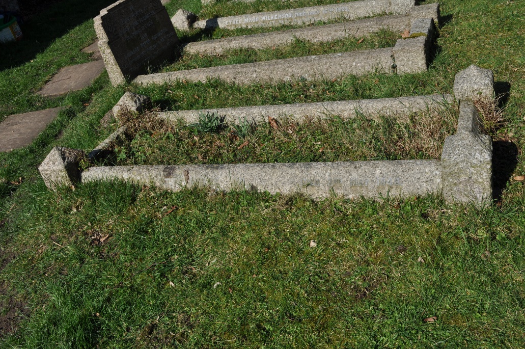 image044
